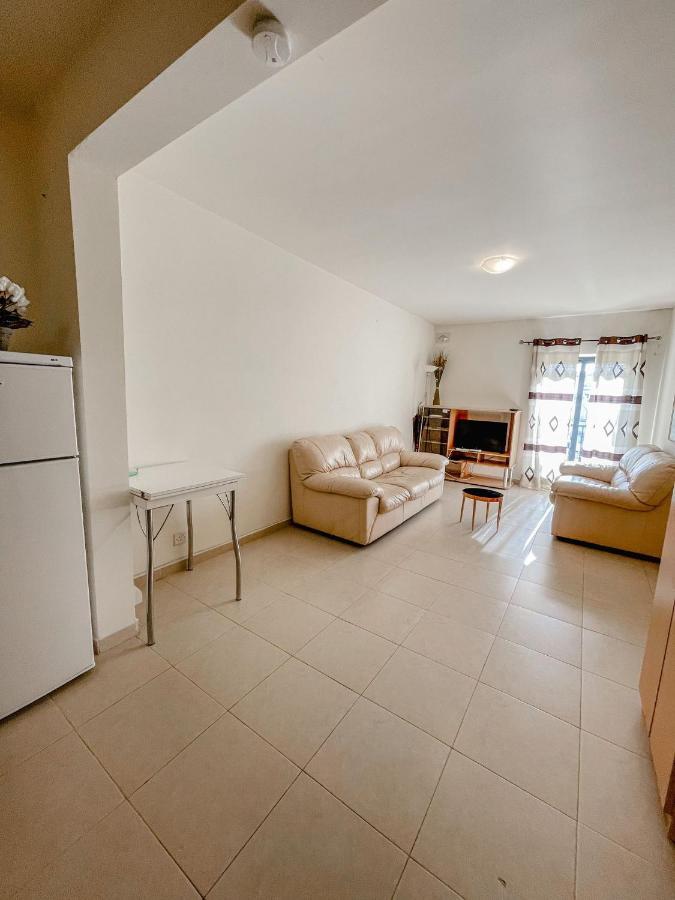 Stresa Court Apartment *