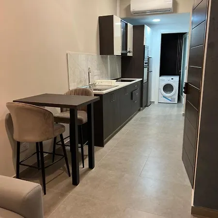 Stresa Court Apartments سانت جوليان المظهر الخارجي الصورة