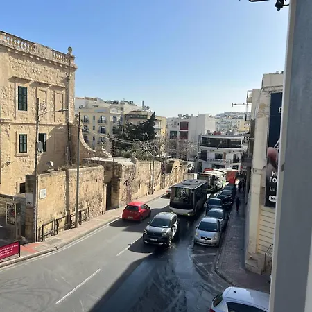 Stresa Court Apartments سانت جوليان المظهر الخارجي الصورة